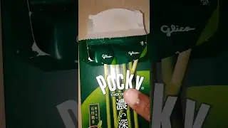 Chocolate Matcha Flavor  pocky Sticks 👍Japanese#japan #chocolate