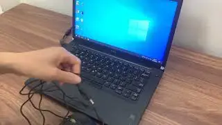 C&aacute;ch cắm chuột c&oacute; d&acirc;y v&agrave;o laptop