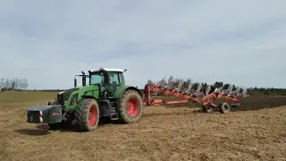 kyntäjä ei vakoaan valitse |kyntöhommaa ja mehtäkärry kuatuu itekseen?? | fendt936 & kuhn challenger