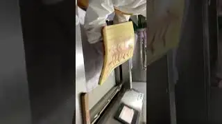 Full automatic cake rolling machine/ swiss roll roller machine