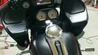 2015 Harley Davidson Road Glide audio setup (loud and clear with mid bass punch)