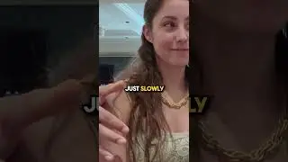 Как обнять девушку?