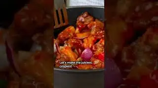 😋 Как приготовить свинину в кисло-сладком соусе, как китайский шеф-повар #Shorts
