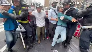 過激な学生たちが、東京の米国大使館の外で警察と対峙 - Radical students face off against police outside the US Embassy in Tokyo