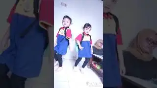 Twins meynow joget tik tok