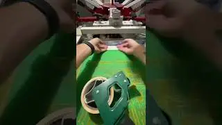 Registering 2 Color Screen Print #apparel #branding #screenprinting #silkscreen #shorts