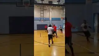 Volo City Baltimore Men&rsquo;s Basketball Season 1 Bucket Squad vs The Pipe Layers (Red)