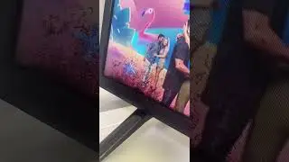 Formigas Estão Morando Dentro Dessa TV 😳
