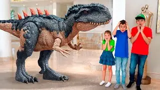 Jason&rsquo;s Dinosaur Toys Come Alive with Friends