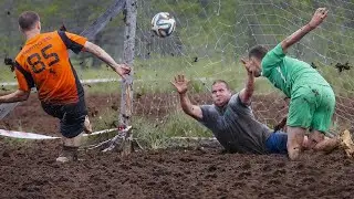 Чемпионат мира по сумасшедшему болотному футболу в Финляндии