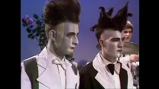 Split Enz - Sweet Dreams - Official Video - 1976 - Remastered