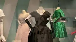 Visning i utst&auml;llningen Mitt 50-tal p&aring; Nordiska museet