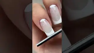 Hello Fix Tips Base + Hello Smart Gel Bianco = идеальный праздничный маникюр 🤍