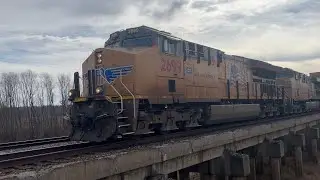 UP 2699 leads a NB Z Train through Fountain #trains #railroads #unionpacific 