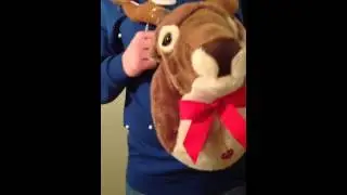 Singing 3D reindeer novelty Xmas jumper Christmas light up