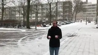 Snowball juggling