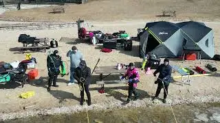 NAGAWICKA LAKE WINTER SHORE ICE DIVE