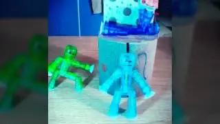 Hola soy elsa (stikbot)
