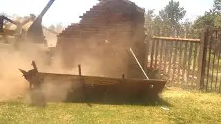 Organisation demolishes Eersterust buildings