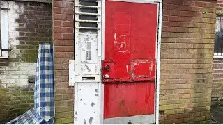 Wavertree Road - The imprisoned community.