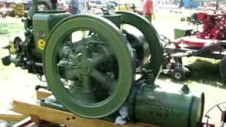 IHC Mogul 4HP Side Shaft Engine