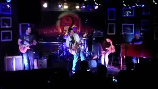 Danielle Nicole w Albert Castiglia 