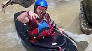 Waka Kayak’s Puffy Steeze on Green River Narrows