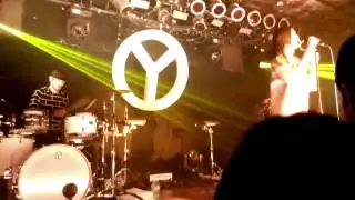 Yelle&mdash;Unillusion [Live at the Bottom Lounge HD]