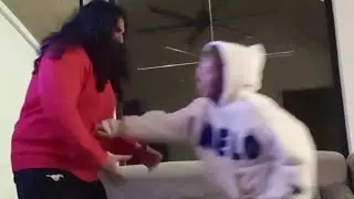 Jinny Gets Robbed Live on Stream