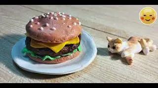 ✨ Wow&hellip; A yummy burger made with foam clay!! 🍔😲 How is that&nbsp;possible?!&nbsp;🎨✨