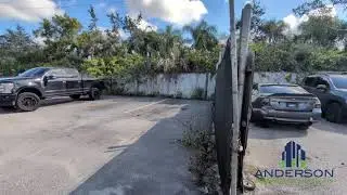 FOR LEASE / Automotive Mechanic Shop / E. Colonial Drive / 4 Bays / Fenced in Yard