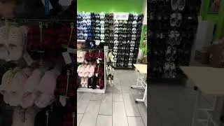 SHOPPING AT CROCS OUTLET CROCS CLASSIC CLOGS & BAGS #crocs #crocsoriginal #outletmall #outletstore