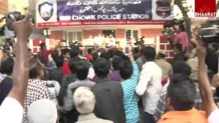 Congress, MIM Activists Clash in old city I Hyderabad GHMC 2016 I  Bhaarat Today