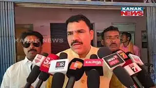 Odisha Education Minister Nityananda Gond Distributes Barnabodha To School Children