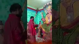 Amma  chaala bhadhaga undhi amma avvatledhu e brathuku brathakadam navalla inka please theskellu 😭🤢🌹