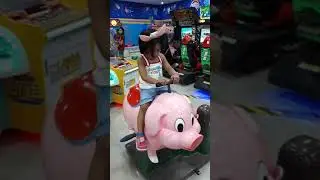 Fun Ride; Piggy Ride with Chezka and Katniss