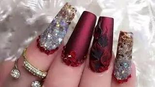 UÑAS acrílicas  DISEÑO en tres tonos con efecto De PIGMENTO /efecto matte para esta NAVIDAD