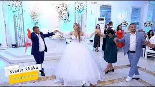 Babai i Nuses Hap Dasmen me Vallen e Pare Sipas Tradites ( Dasma e Armandes 2023 // STUDIO XHAKA