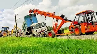 Tipper Lorry Stuck in Gravel Road Helps ACE Crane and JCB !!!