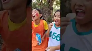 Squid Game Doll Pranks Pink Guard with Spicy Chili! 🌶️😂 #shorts