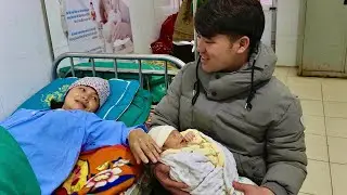 CEO Max and L&yacute; Tử Ca were overwhelmed with joy when they welcomed their baby into the world. 
