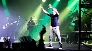 Emocionante homenaje de Carlos Baute a una madre en la inauguración del Recinto Ferial de Agüimes
