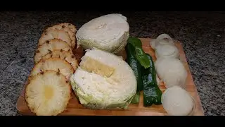 Salada de Repolho com Abacaxi