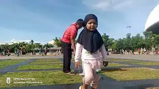 Jalan jalan Di CFD Sumarecon Bekasi  ada Ondel-ondelnya