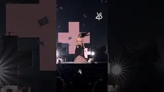 ROSAL&Iacute;A presenta LUX cantando RELIQUIA en LOS40 Music Awards Santander 2025