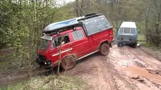 Zwerfcampers Syncro winching out Syncro Mammutpark 2011 part 2
