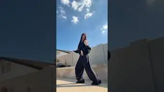 &lsquo;swimming pools&rsquo; tiktok dance challenge | dc: ​⁠@xeexinxakk