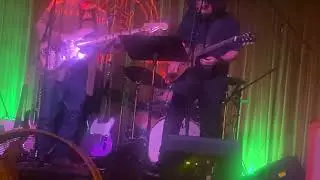 Thumbs Tearing Up The Blues “Don’t Do It!”