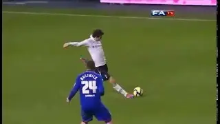 Gareth Bale incredible long shot [knuckleball] and long throw assist