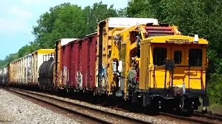 CSX and NS Trains Meet w Cool BONUS! Also: big CSX Manifest w Barking Seals, CSX DPU Alright + More!
